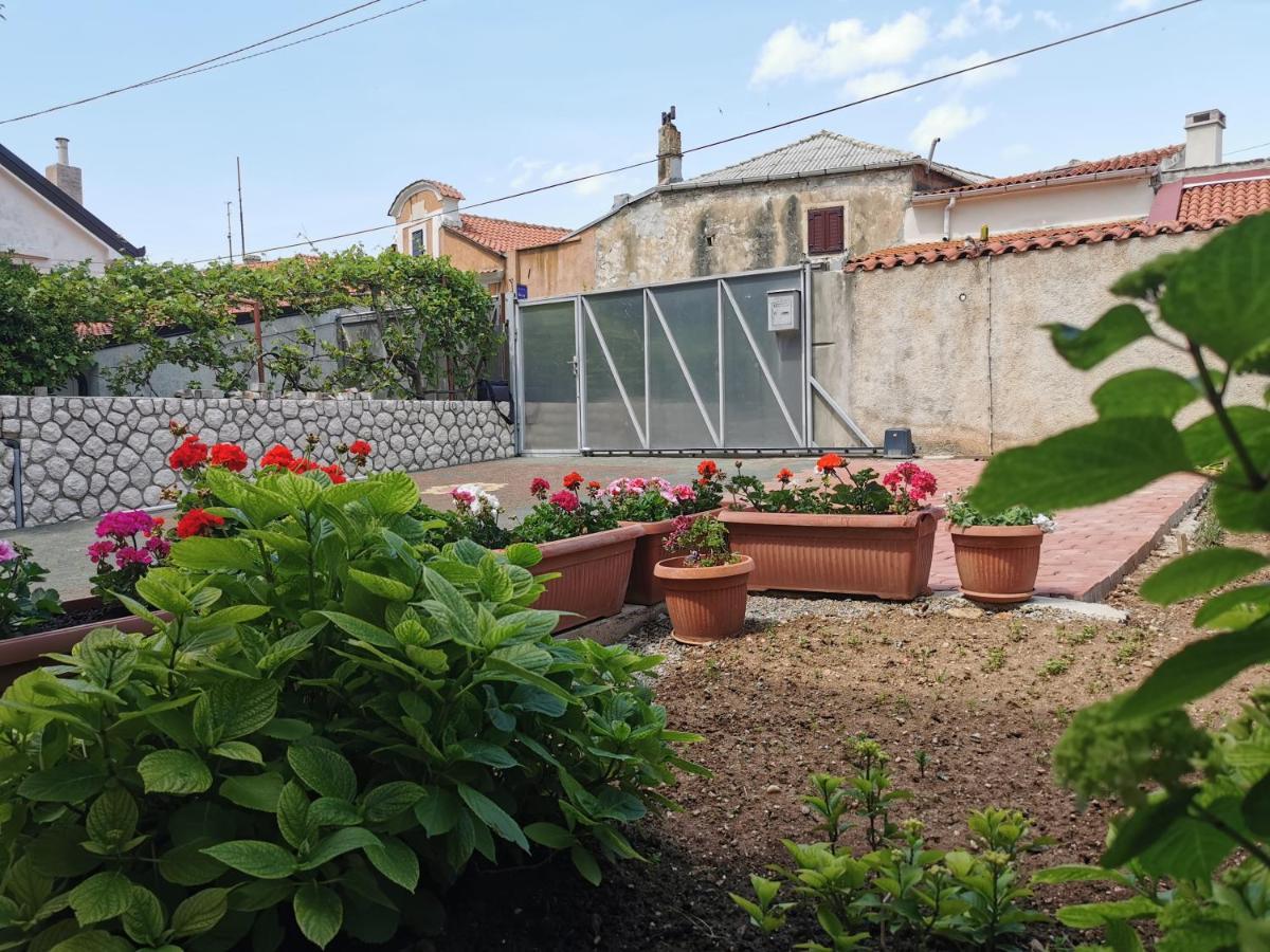 Apartman Pod Nehajem Apartment Senj  Exterior photo