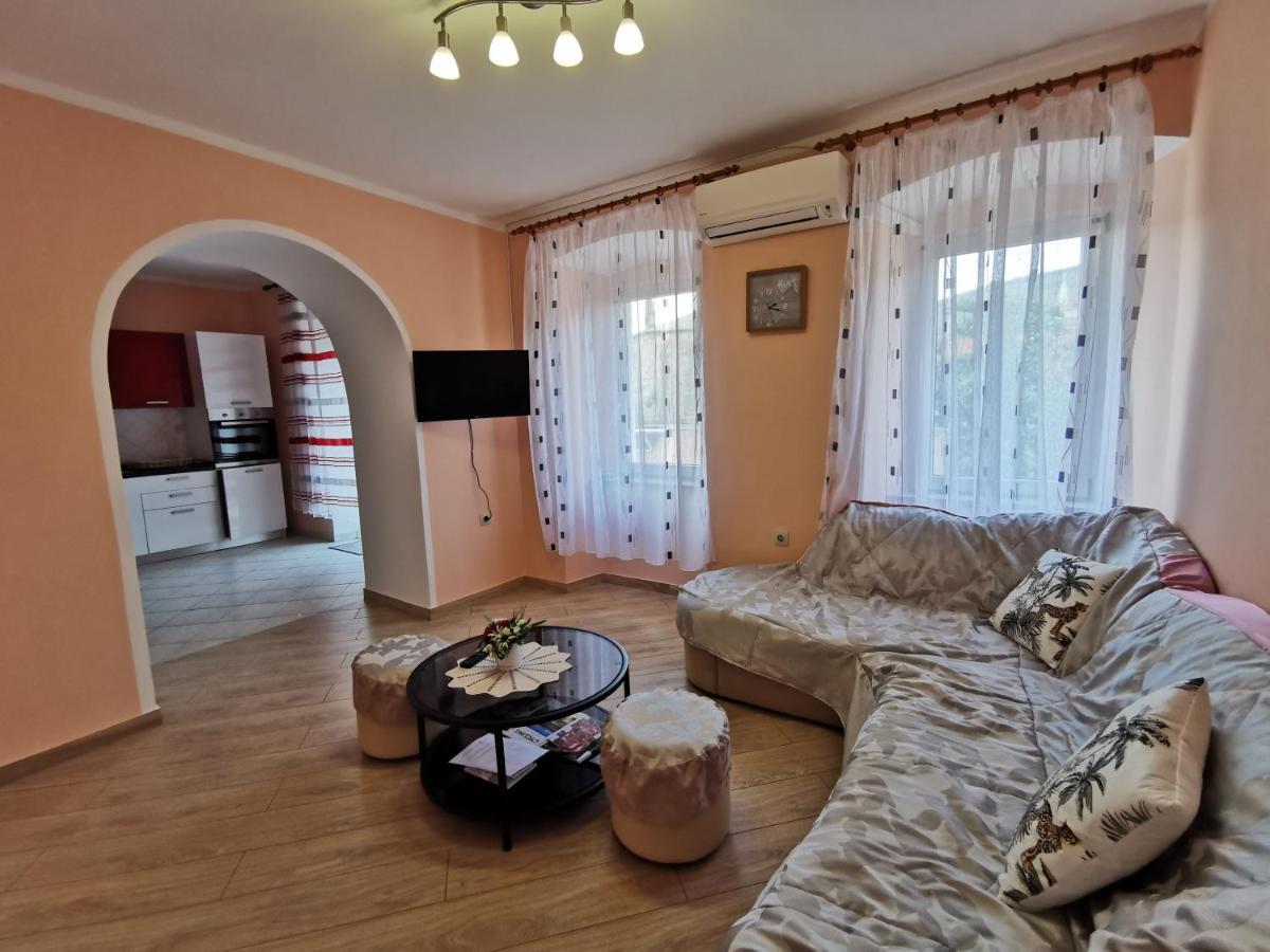 Apartman Pod Nehajem Apartment Senj  Exterior photo