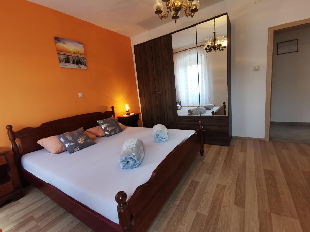 Apartman Pod Nehajem Apartment Senj  Exterior photo