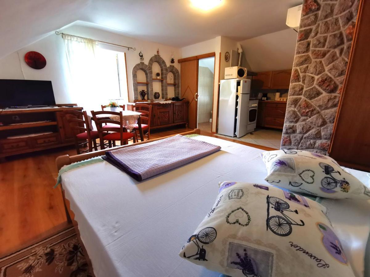 Apartman Pod Nehajem Apartment Senj  Exterior photo