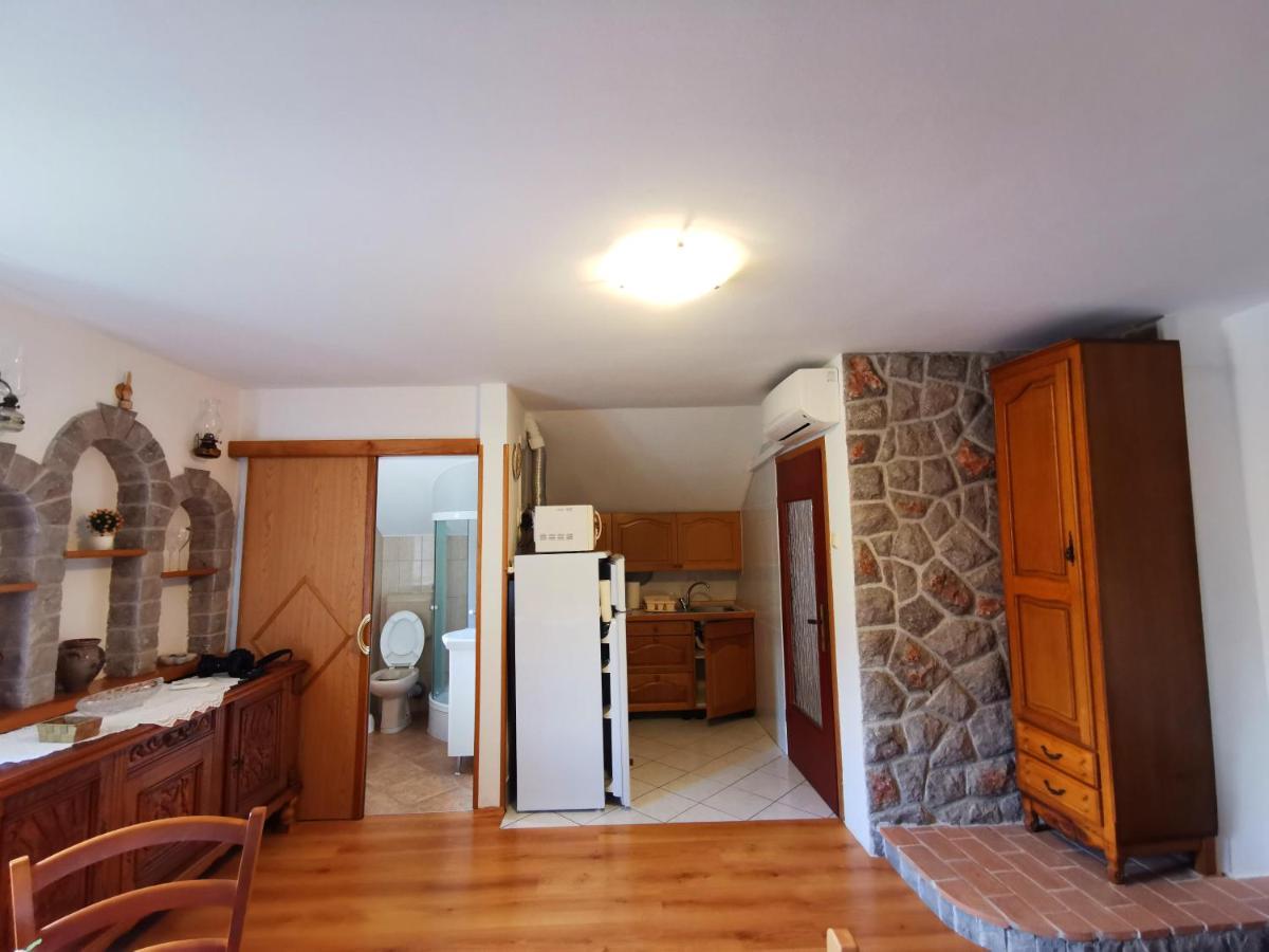 Apartman Pod Nehajem Apartment Senj  Exterior photo