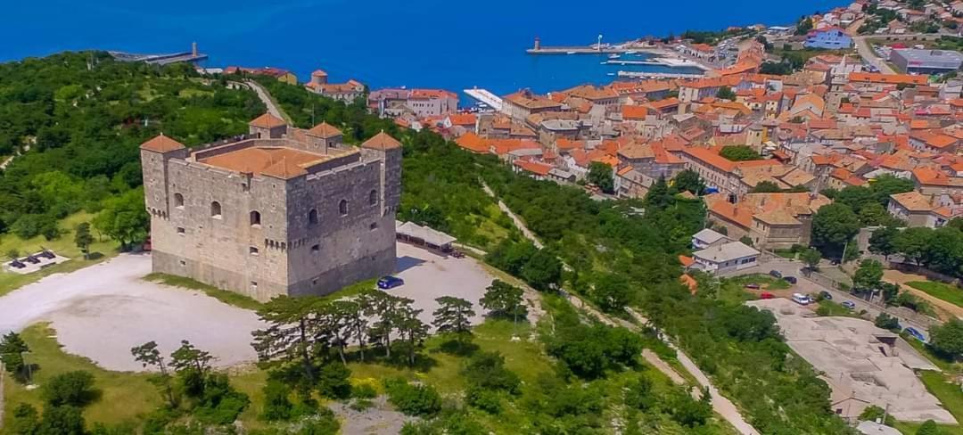 Apartman Pod Nehajem Apartment Senj  Exterior photo