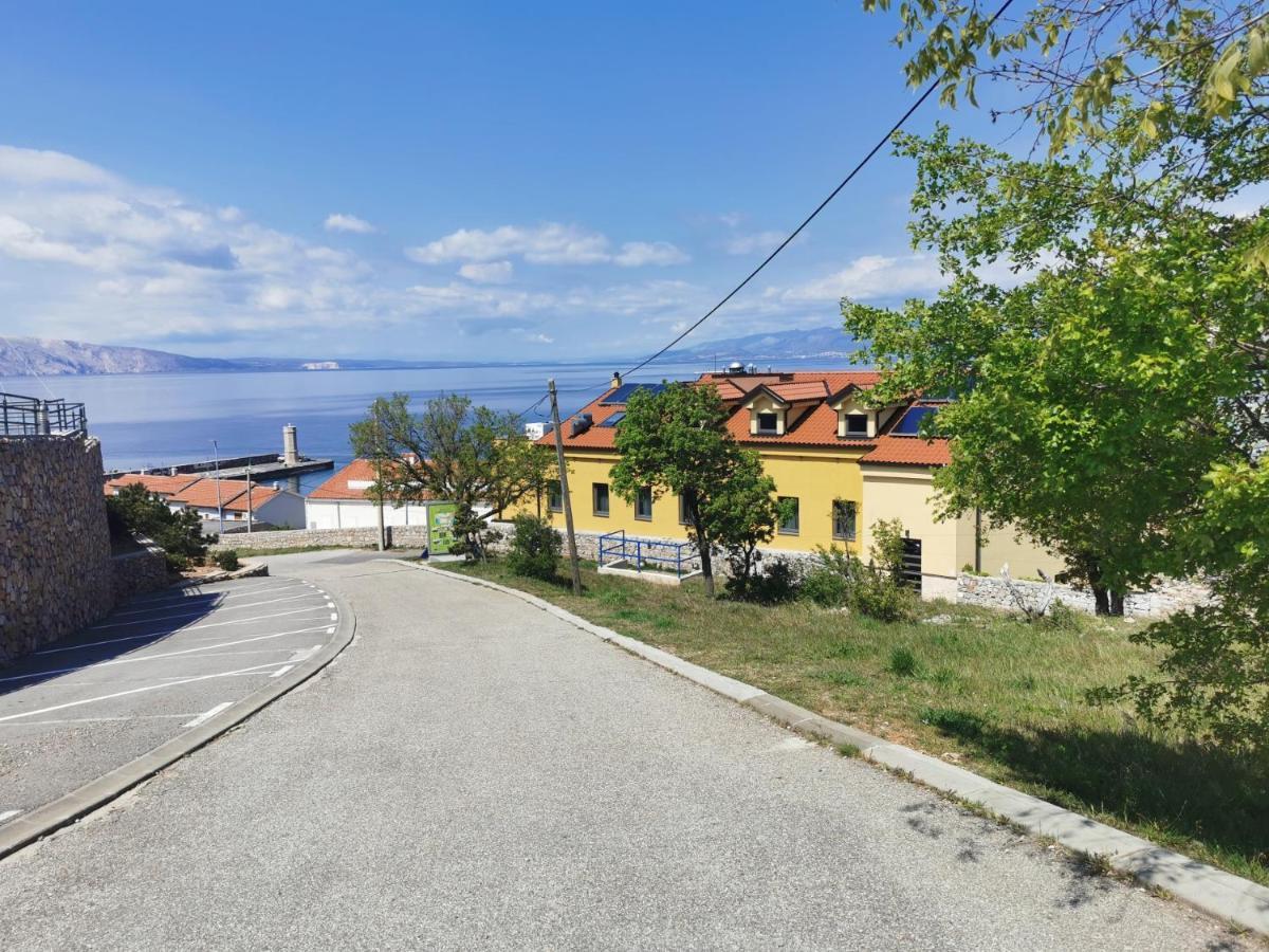 Apartman Pod Nehajem Apartment Senj  Exterior photo